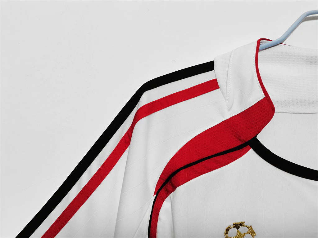AC Milan Away Retro Jersey 2006/07 - Image 9