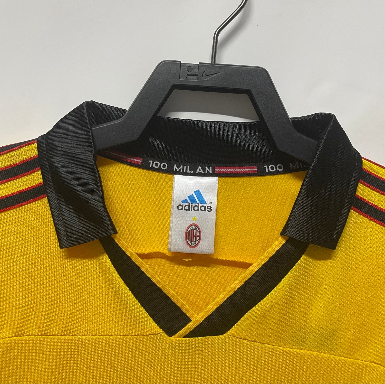 AC Milan Fourth Retro Jersey 1999/00 - Image 3
