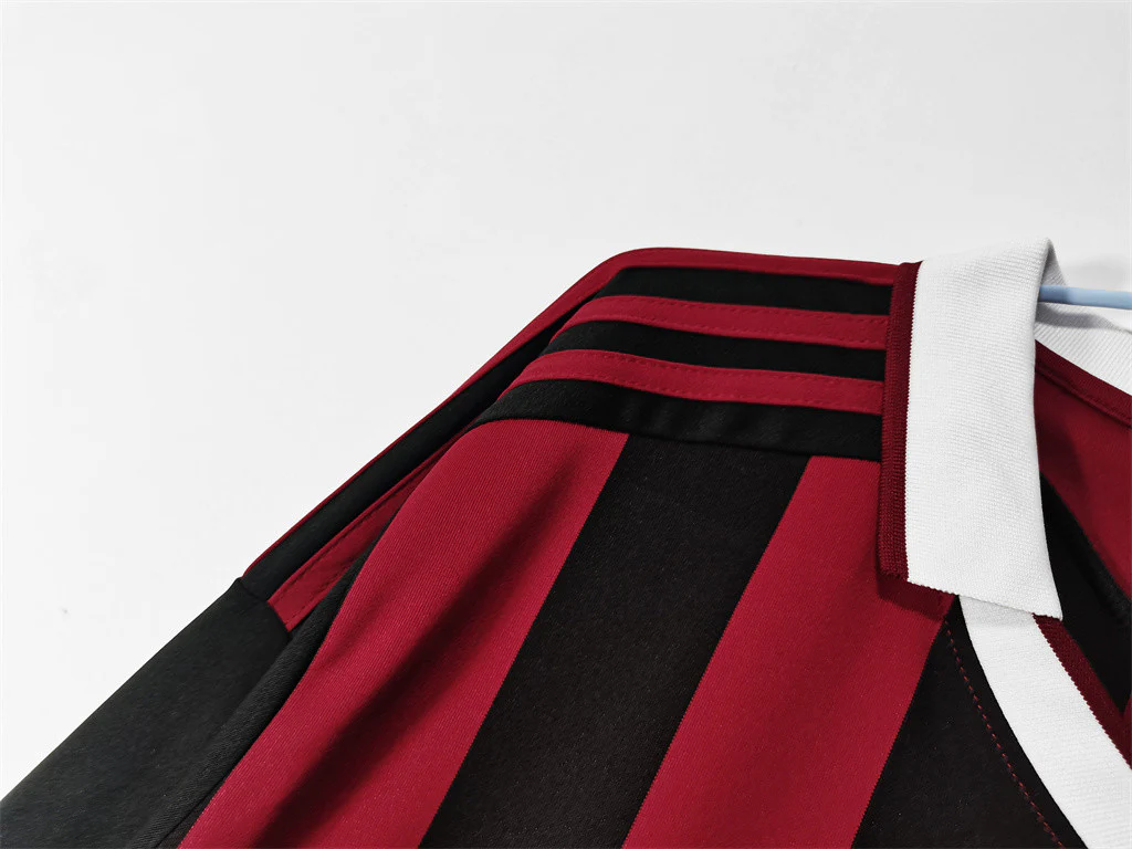 AC Milan Home Long Sleeve Retro Jersey 2009/10 - Image 8