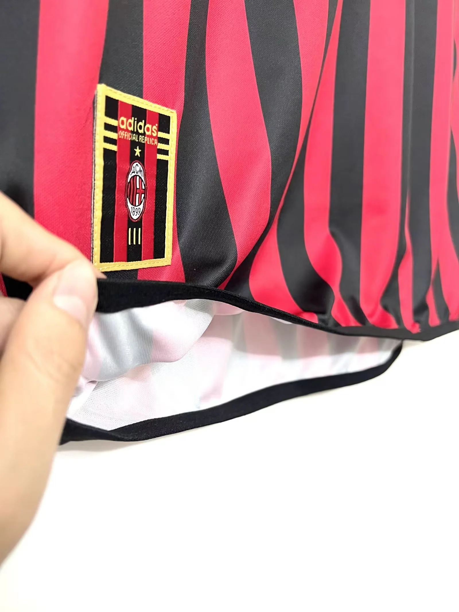 AC Milan Home Retro Jersey 1999/00 - Image 9