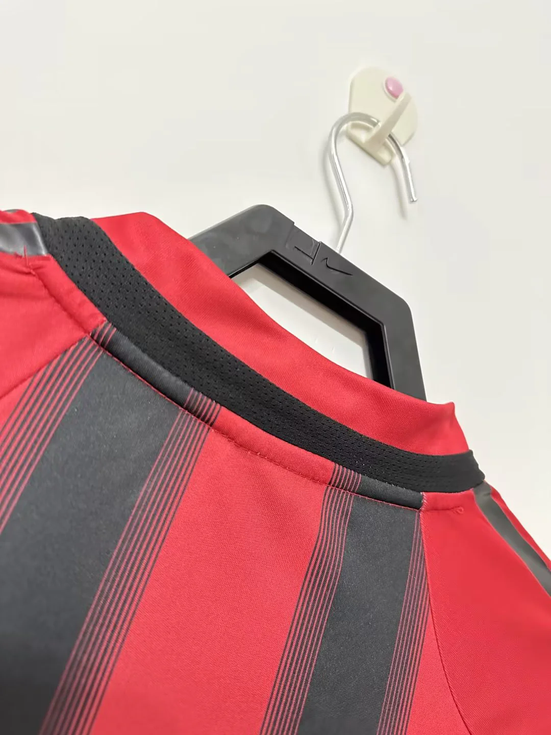 AC Milan Home Retro Jersey 2004/05 - Image 12