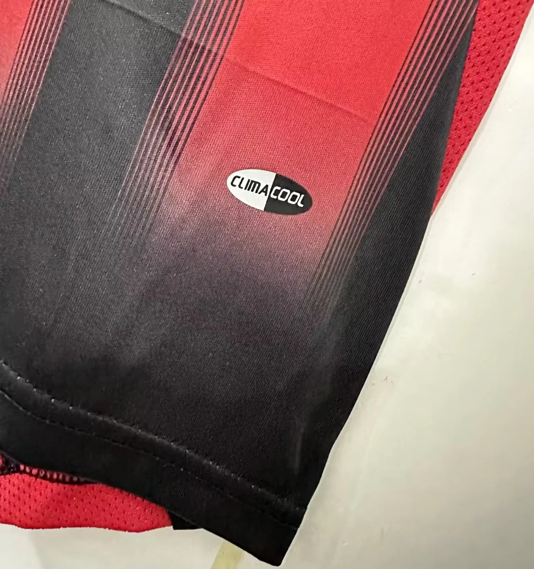 AC Milan Home Retro Jersey 2004/05 - Image 5