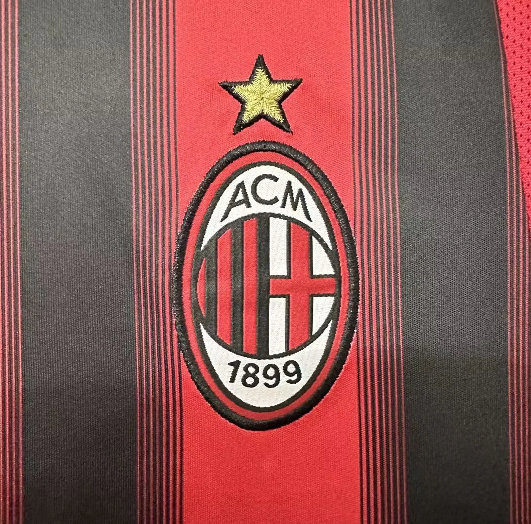 AC Milan Home Retro Jersey 2004/05 - Image 6