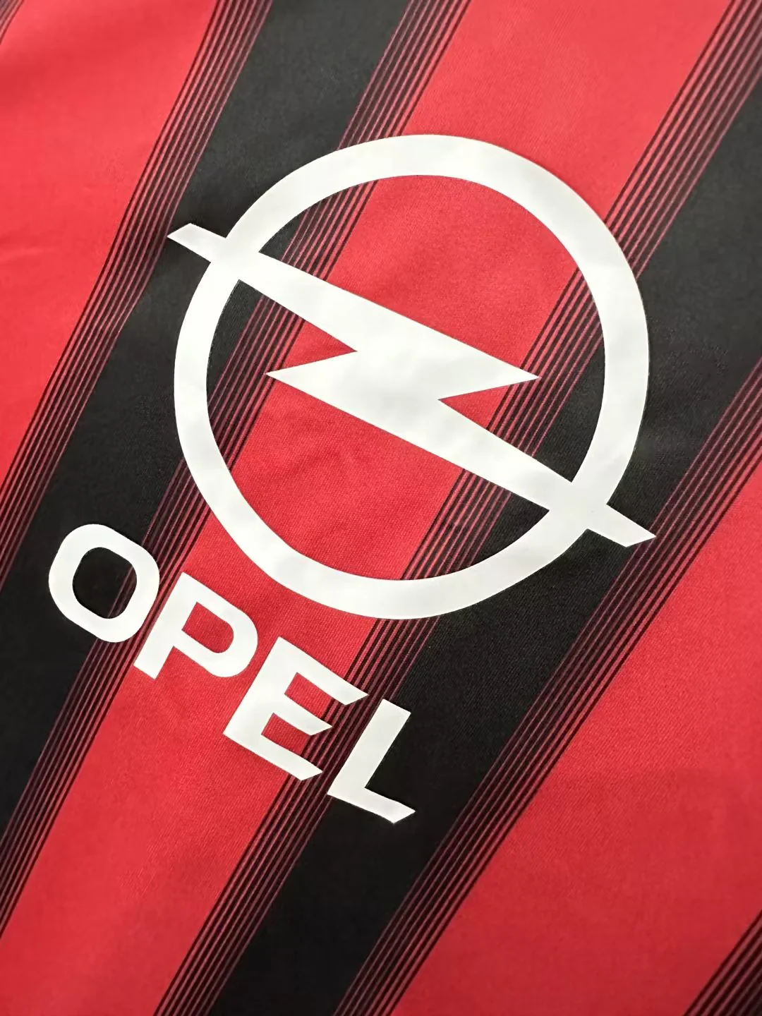 AC Milan Home Retro Jersey 2004/05 - Image 9
