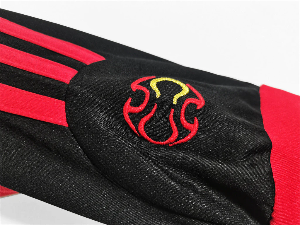 AC Milan Home Retro Jersey 2006/07 - Image 6