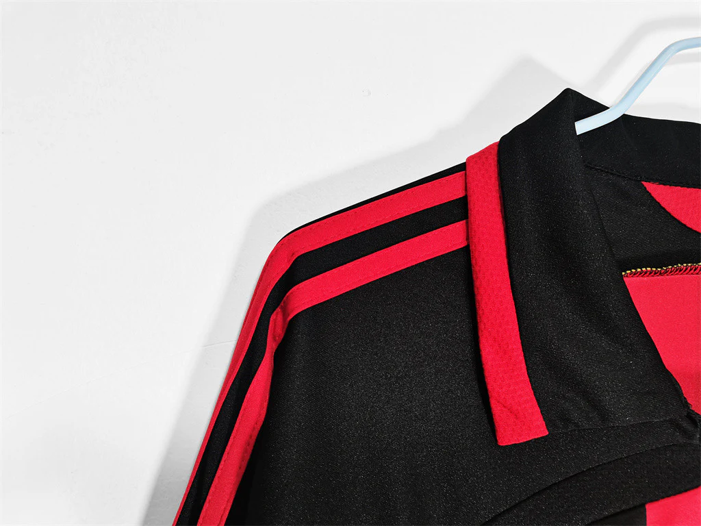 AC Milan Home Retro Jersey 2006/07 - Image 9