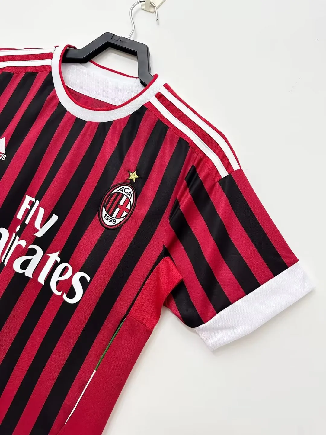 AC Milan Home Retro Jersey 2011/12 - Image 3