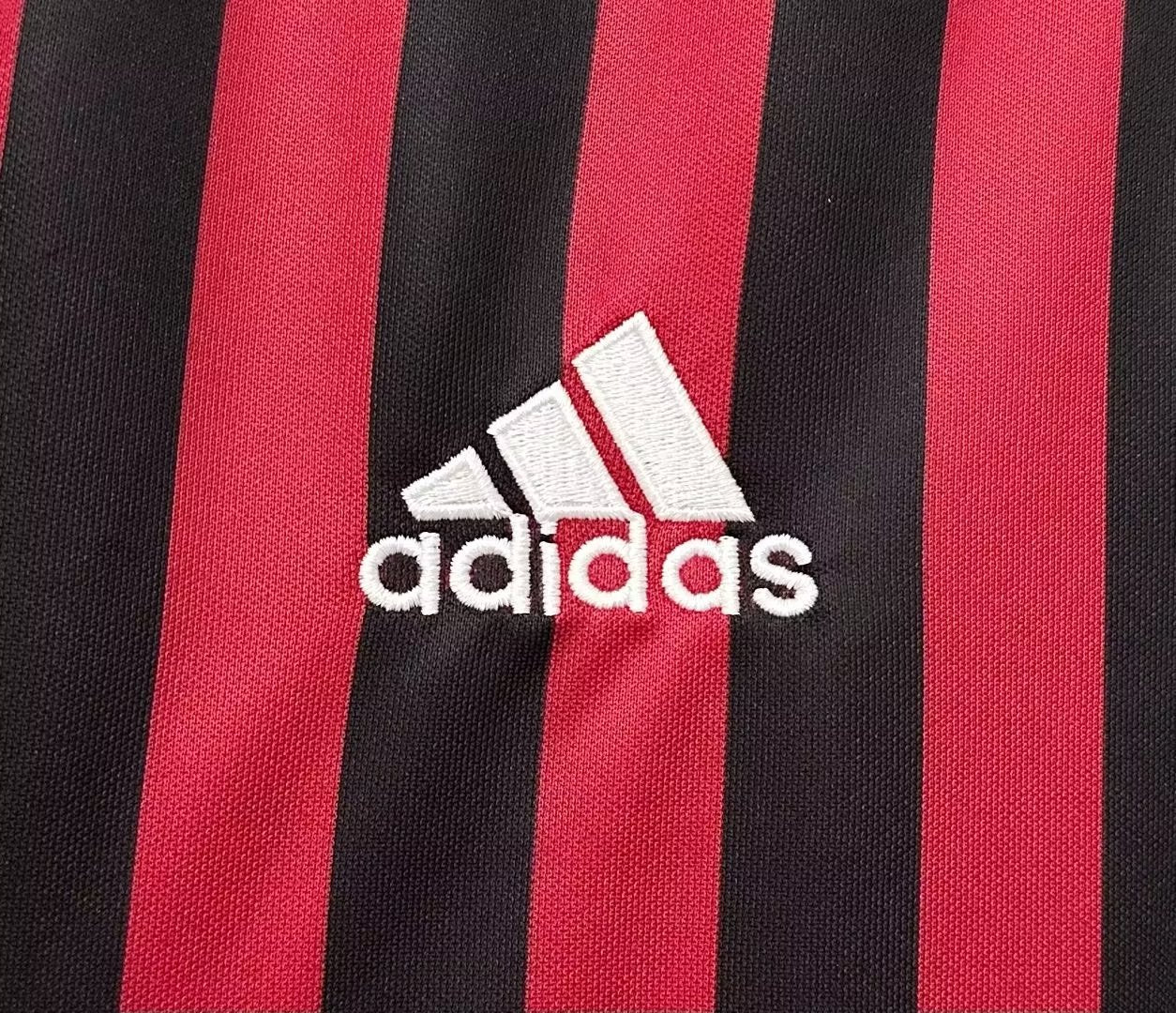 AC Milan Home Retro Jersey 2011/12 - Image 4