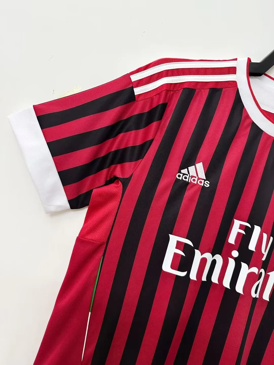 AC Milan Home Retro Jersey 2011/12 - Image 9