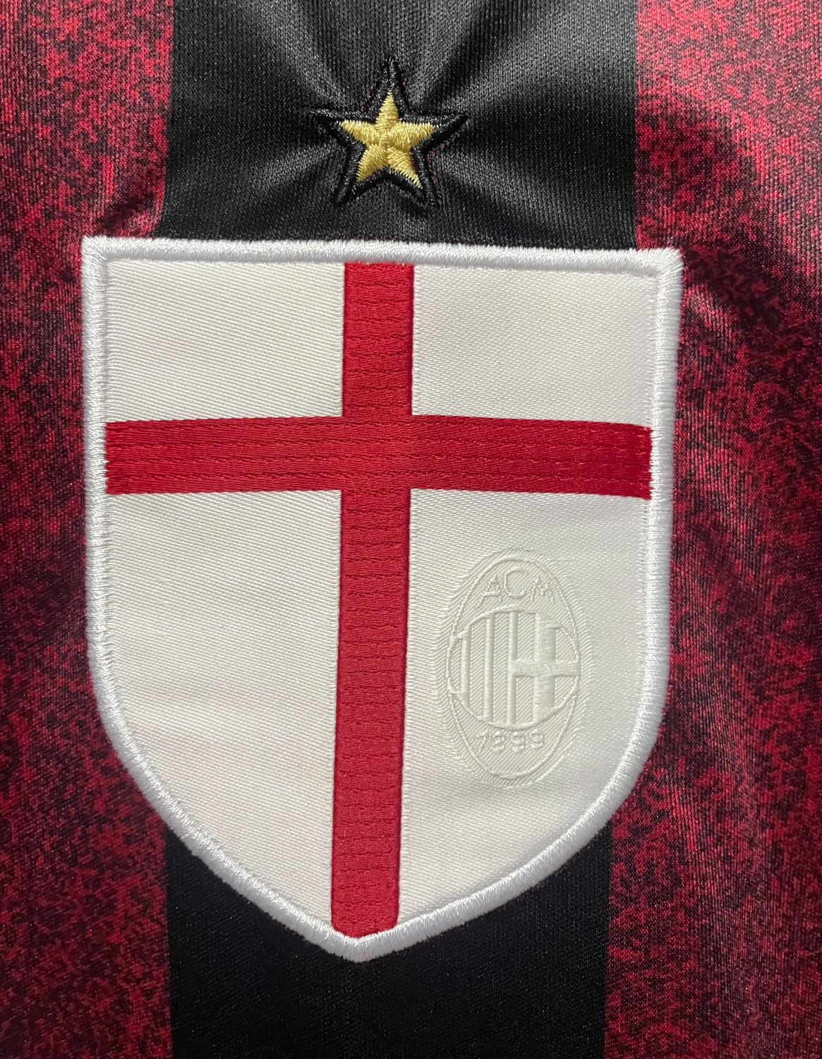 AC Milan Home Retro Jersey 2015/16 - Image 2