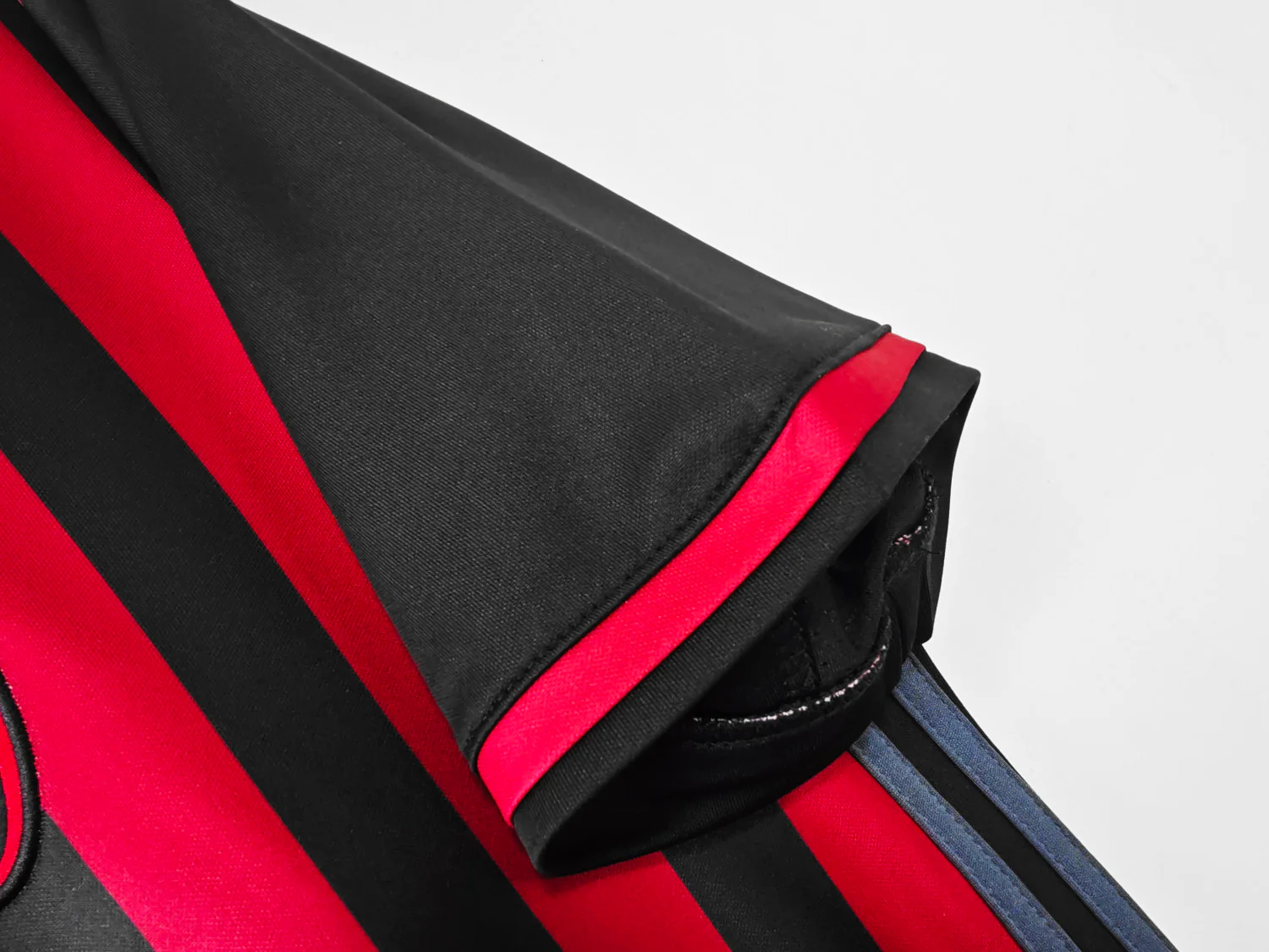 AC Milan Home Retro Jersey 2016/17 - Image 7