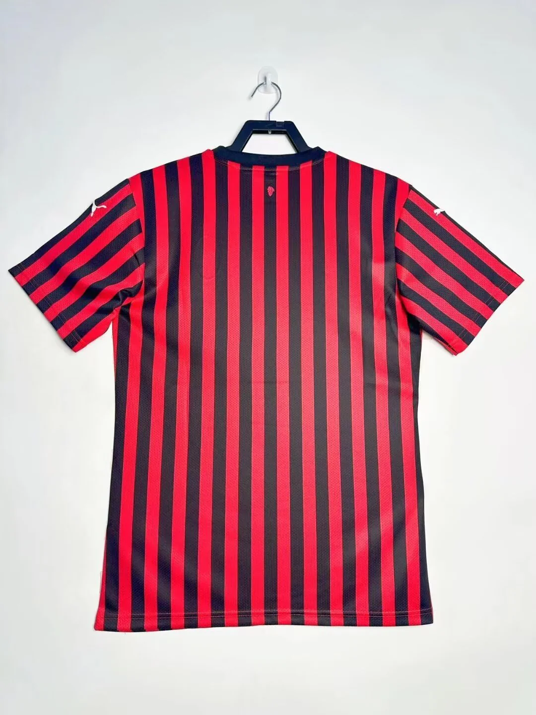 AC Milan Home Soccer Jersey 19/20 - Image 2