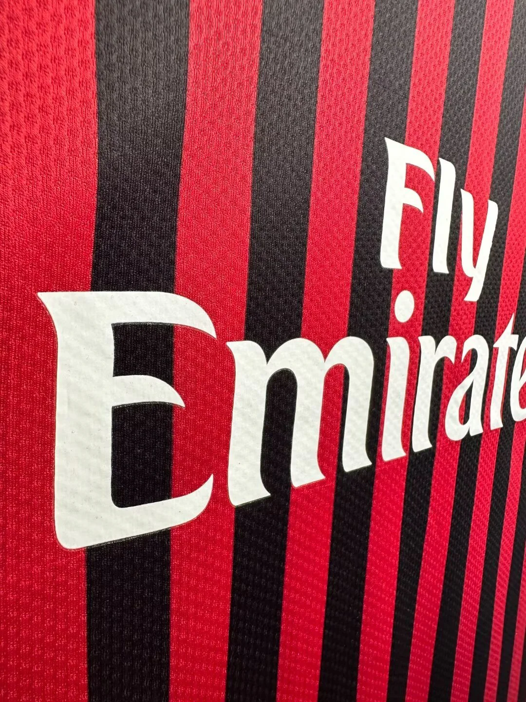 AC Milan Home Soccer Jersey 19/20 - Image 6