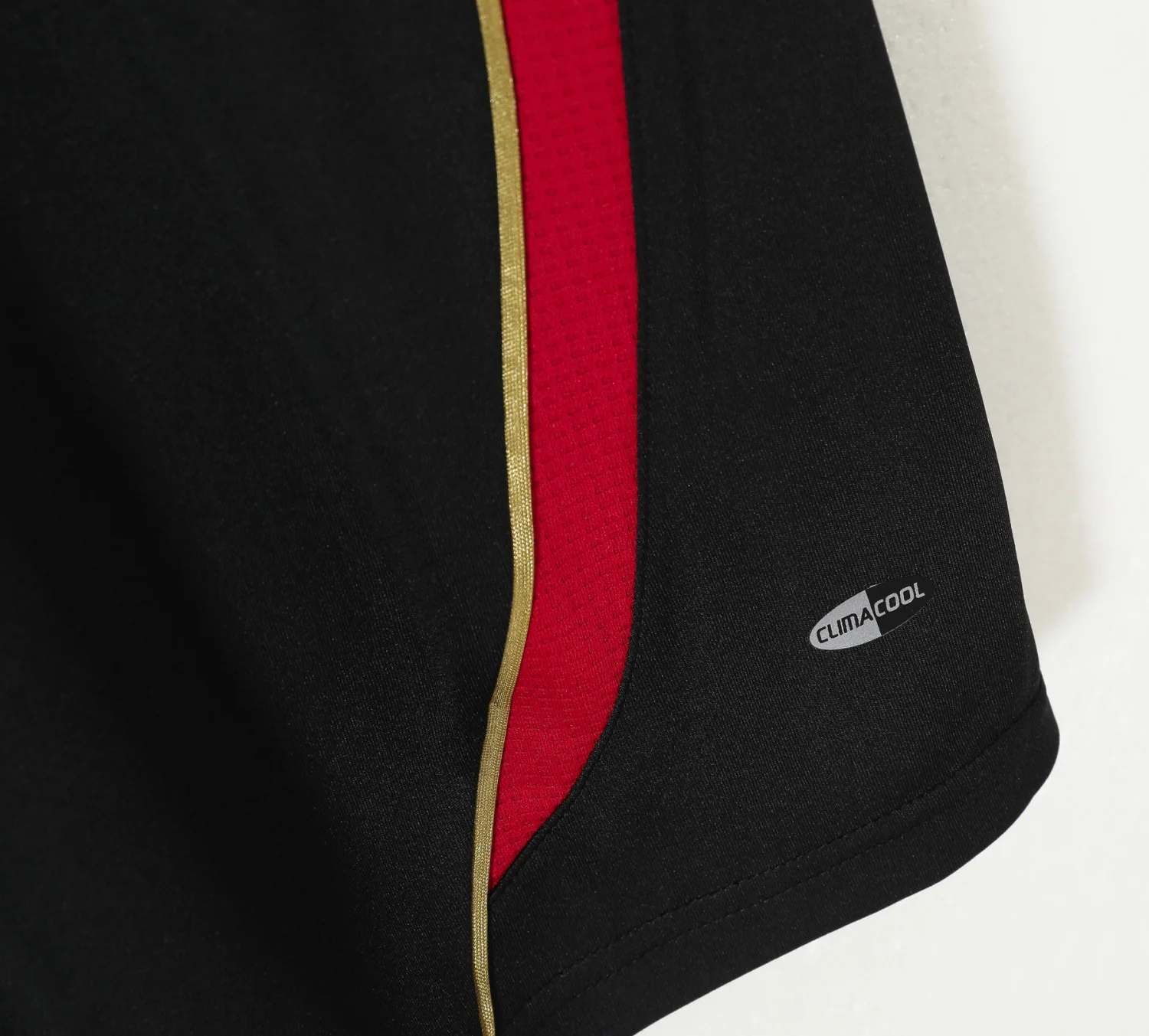 AC Milan Third Retro Jersey 2006/07 - Image 8