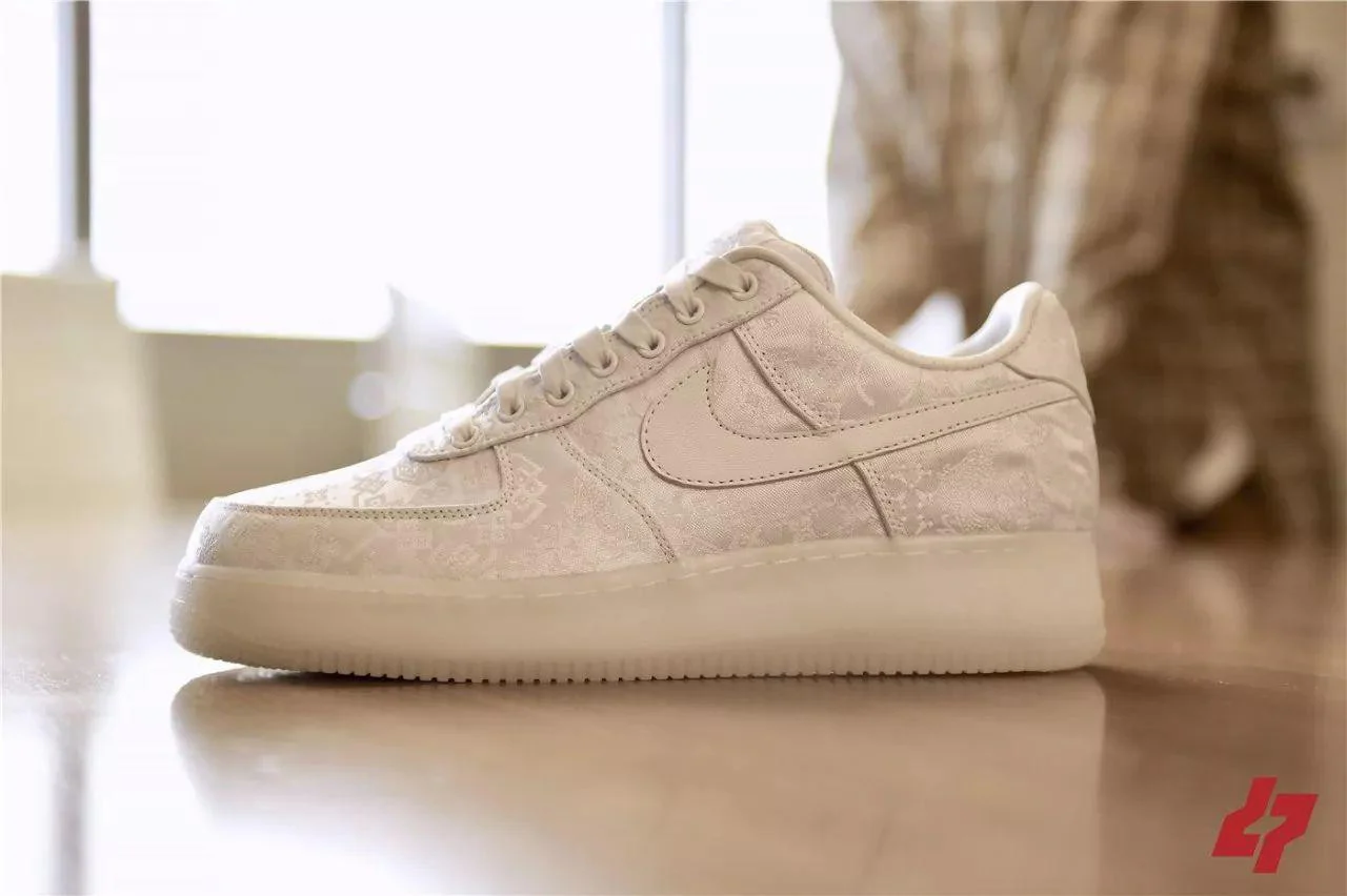 Air Force 1 Low CLOT 1WORLD (2018) “Triple White” AO9286-100 - Image 15
