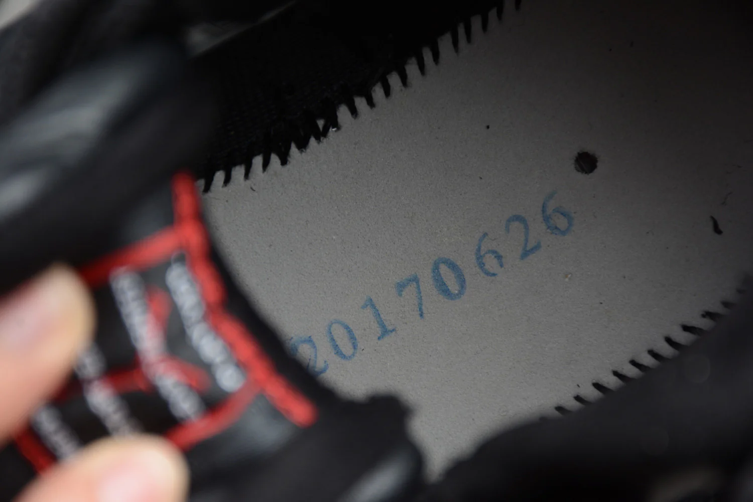 Air Jordan 11 “72-10” 378037-002 - Image 13