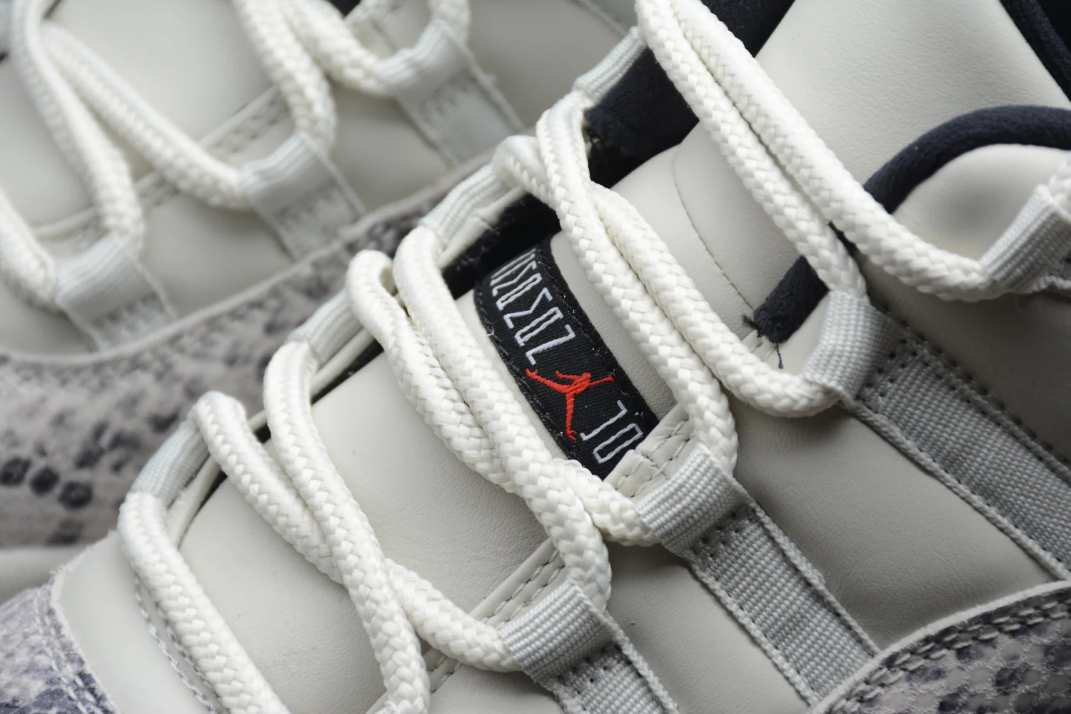 Air Jordan 11 Low Snakeskin “Light Bone” CD6846-002 - Image 10