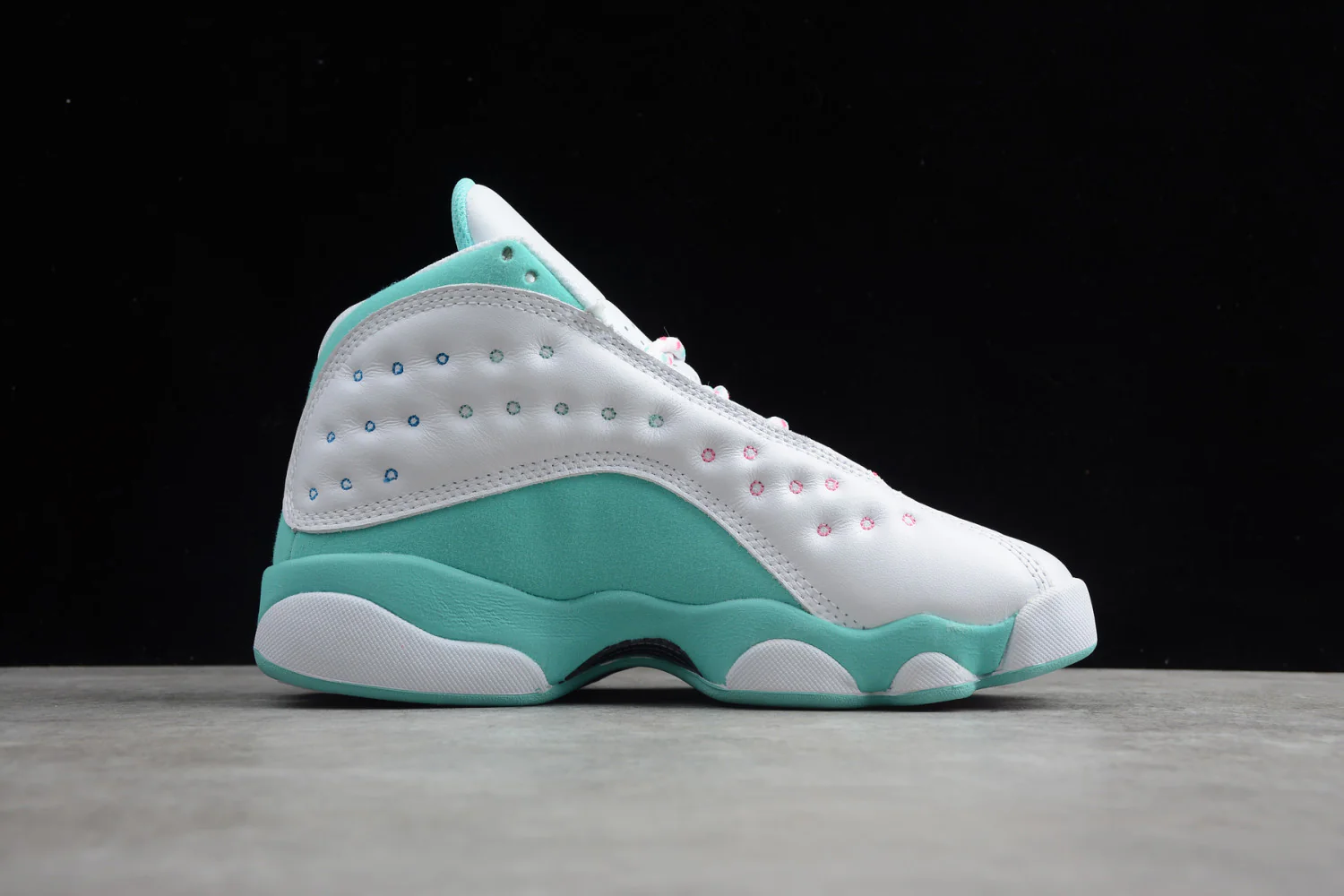 Air Jordan 13 Green White 439358-100 - Image 3