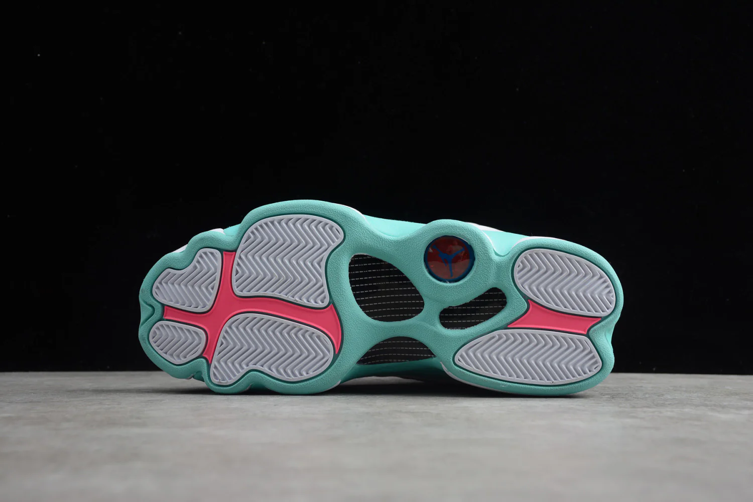 Air Jordan 13 Green White 439358-100 - Image 4