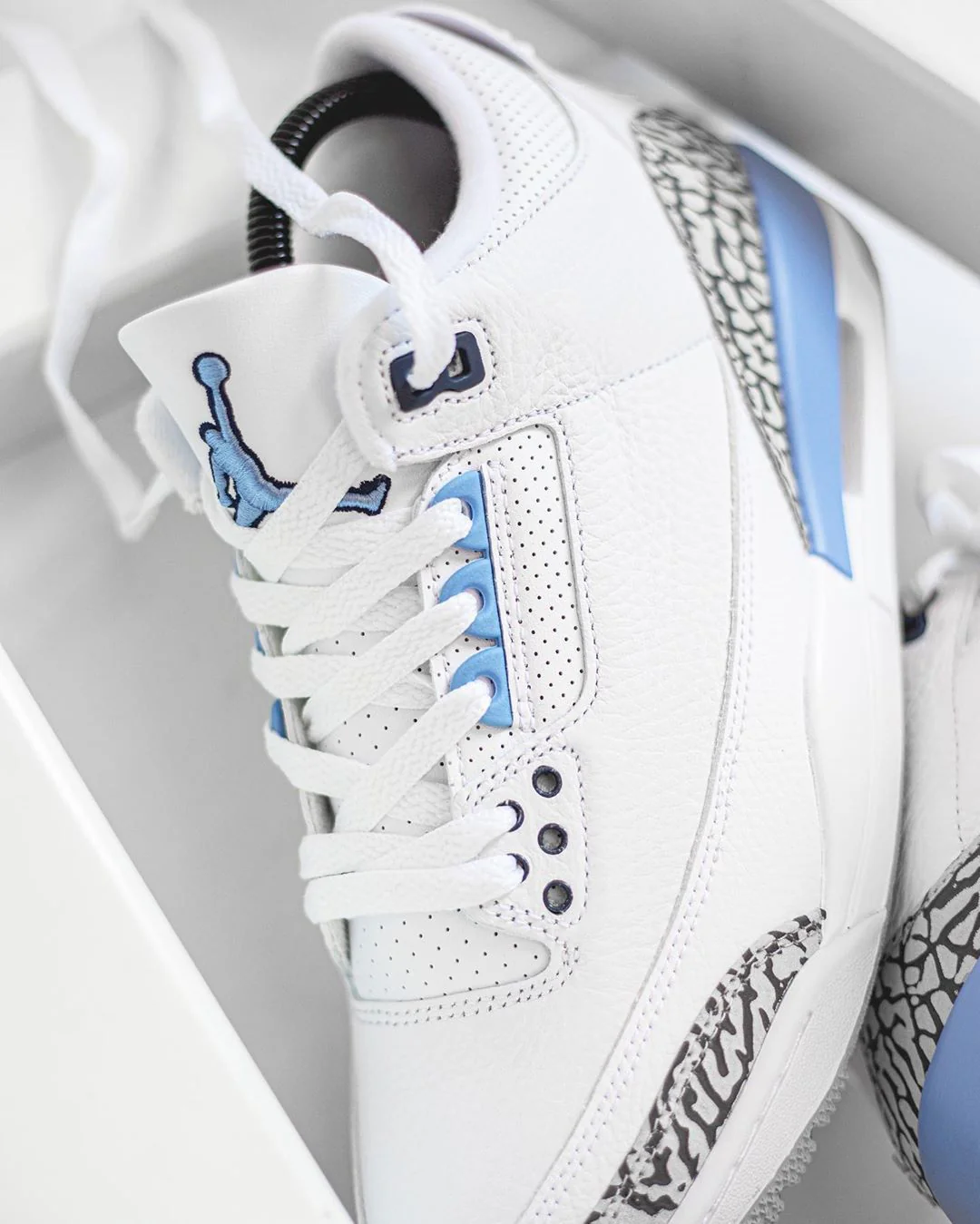 Air Jordan 3 “UNC” CT8532-104 - Image 28