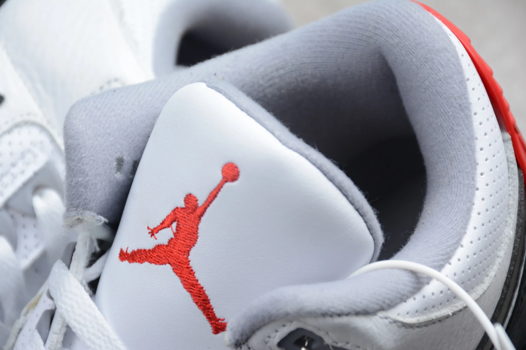 Air Jordan 3 White Gray AQ3835-160 - Image 13