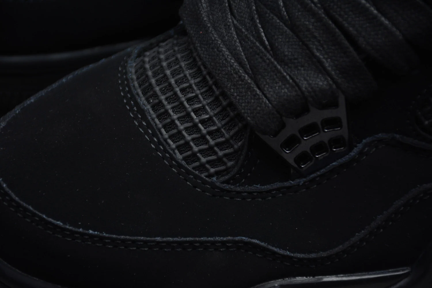 Air Jordan 4 Retro “Black Cat” 308497-002 - Image 7