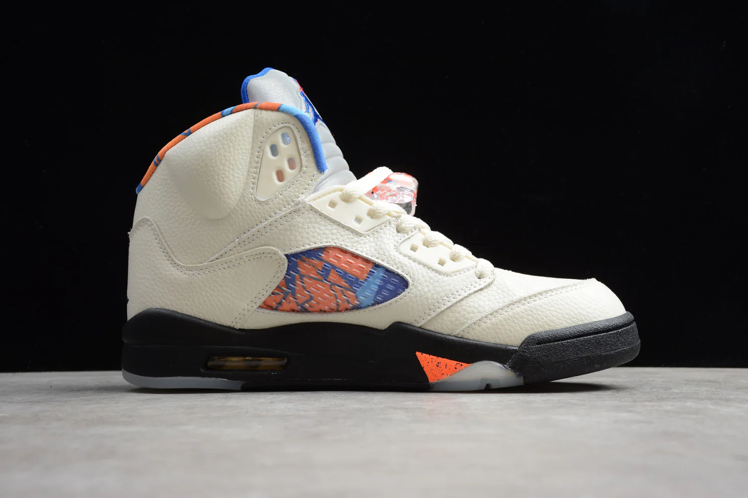 Air Jordan 5 “International Flight” 136027-148 - Image 3
