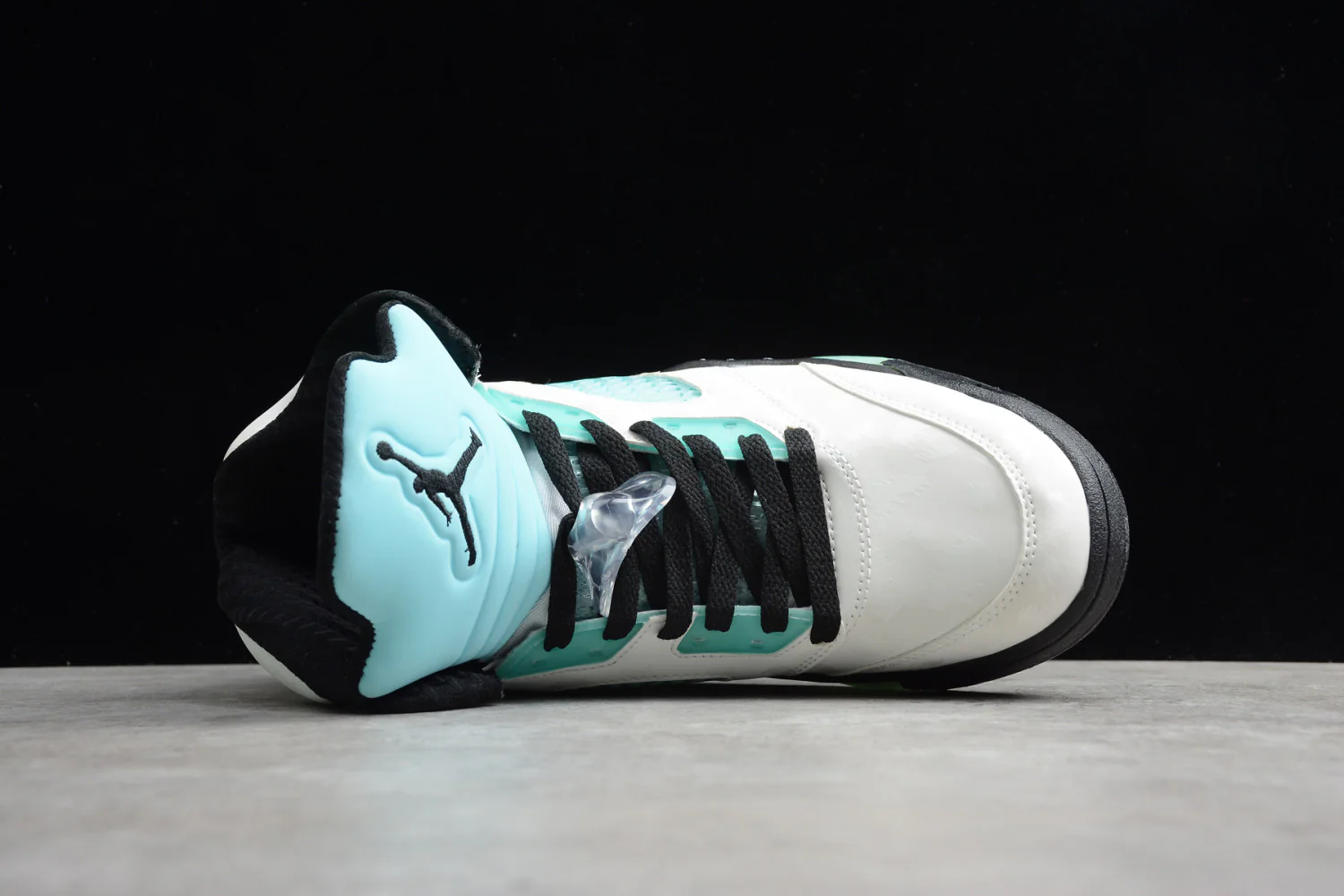 Air Jordan 5 Retro “Island Green” CN2932-100 - Image 4