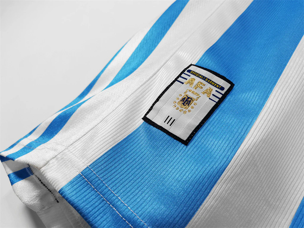 Argentina Home Retro Jersey 1998/99 - Image 4