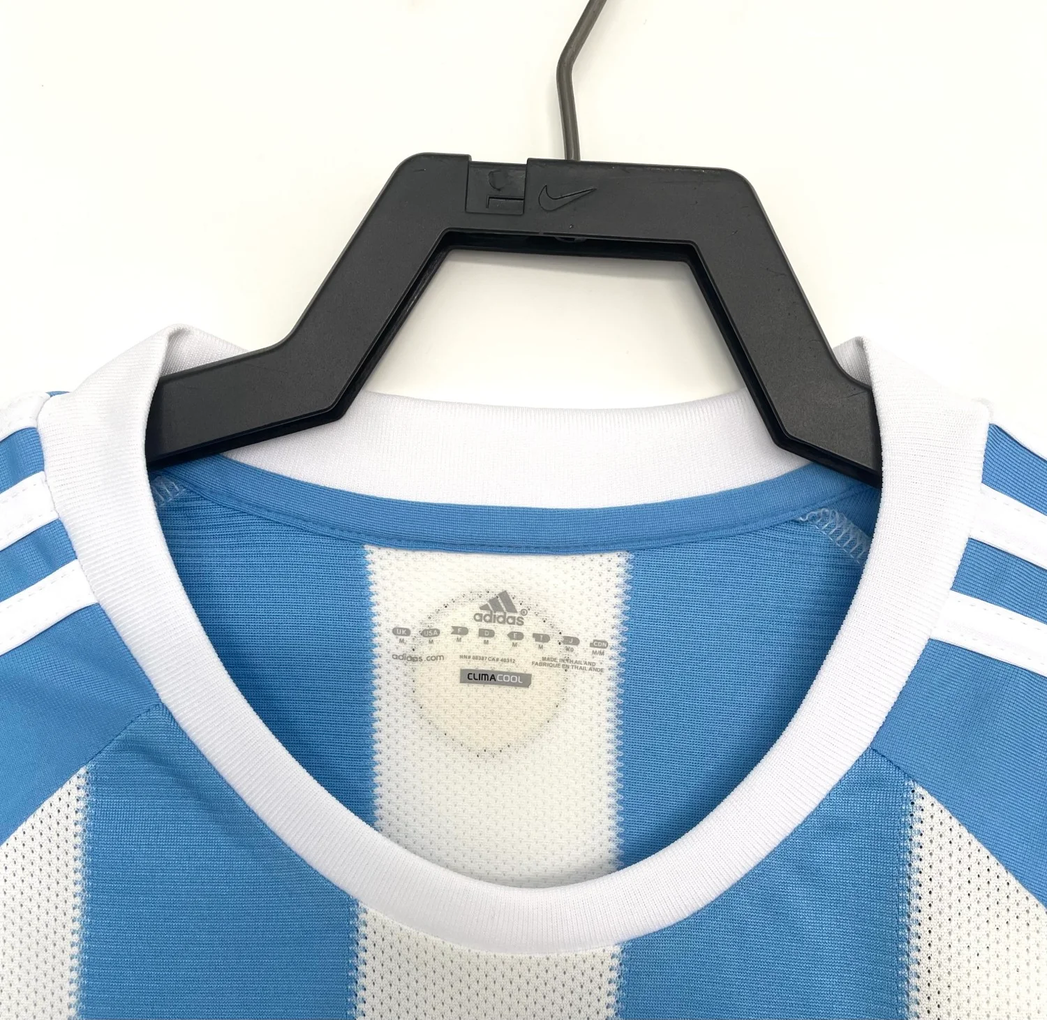 Argentina Home Retro Jersey 2010/11 - Image 3