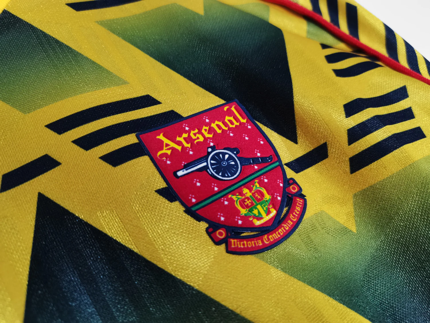 Arsenal Away Long Sleeve Retro Jersey 1991/93 - Image 9