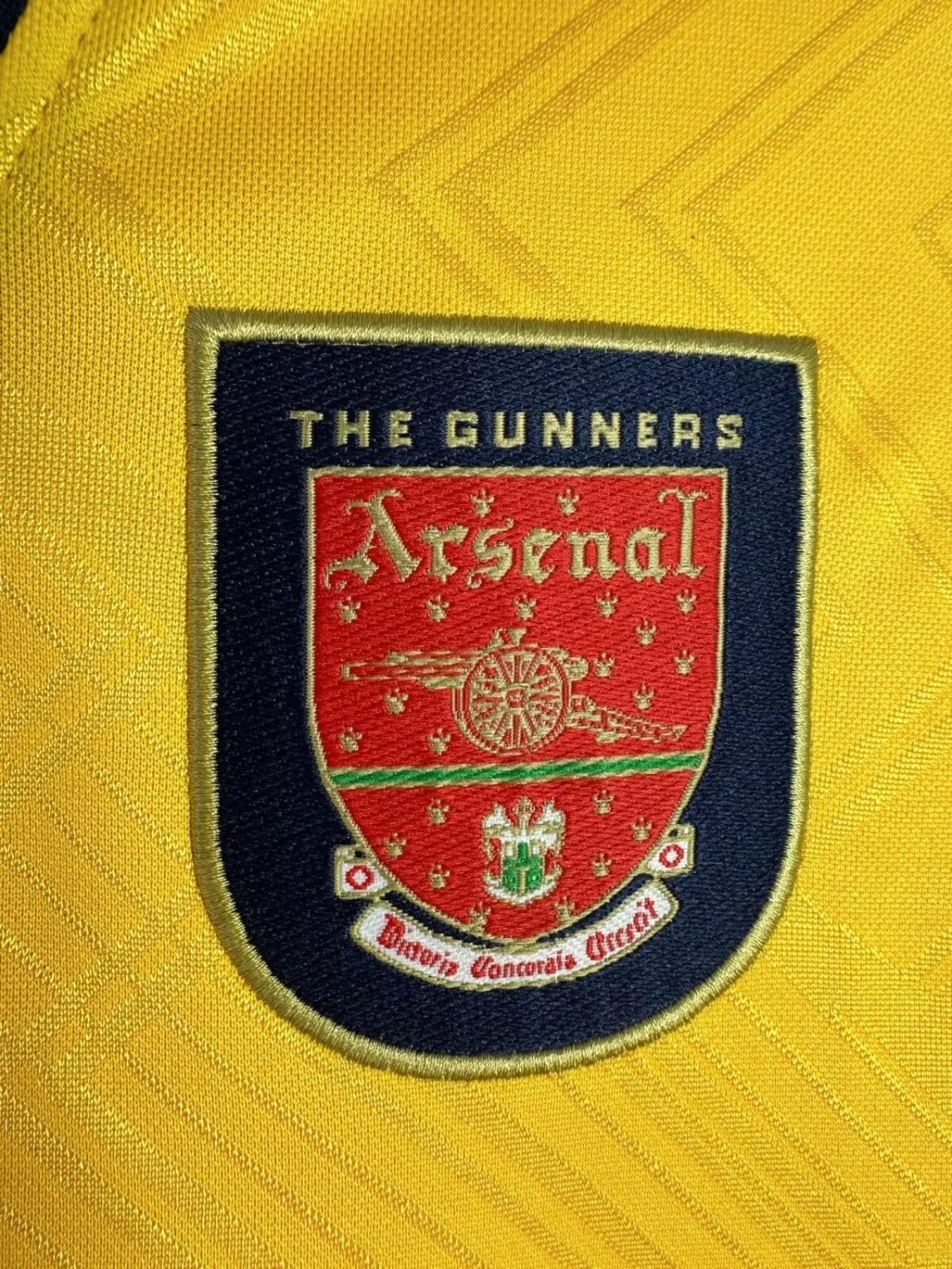 Arsenal Away Long Sleeve Retro Jersey 1996/97 - Image 5