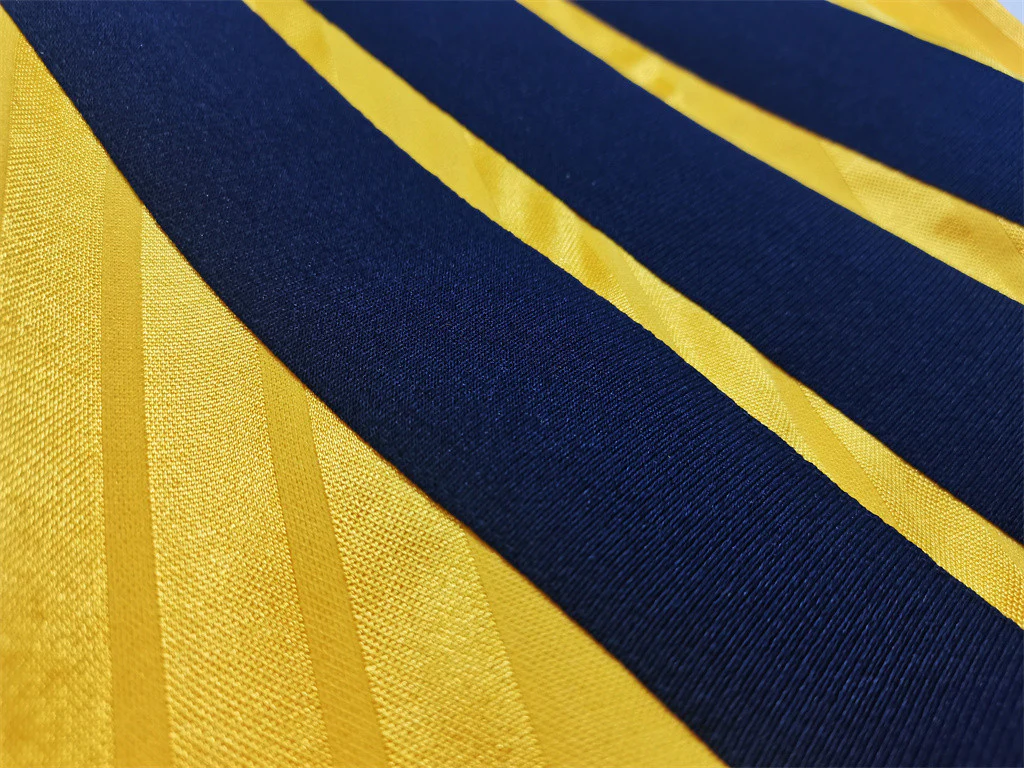 Arsenal Away Retro Jersey 1993/94 - Image 4