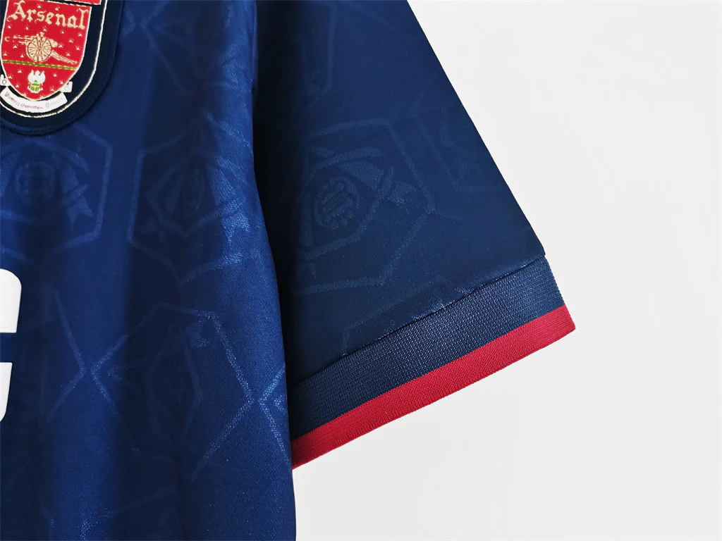 Arsenal Away Retro Jersey 1995/96 - Image 10