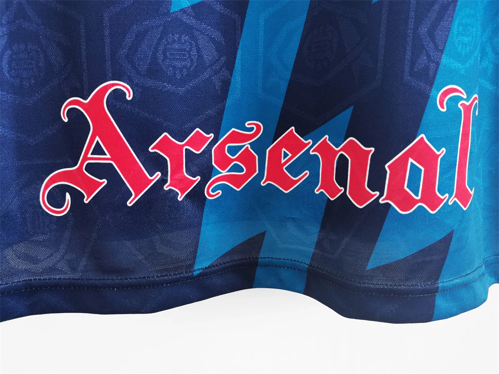 Arsenal Away Retro Jersey 1995/96 - Image 5