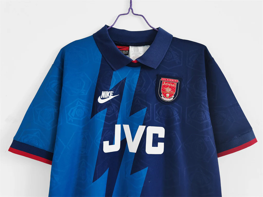 Arsenal Away Retro Jersey 1995/96 - Image 6