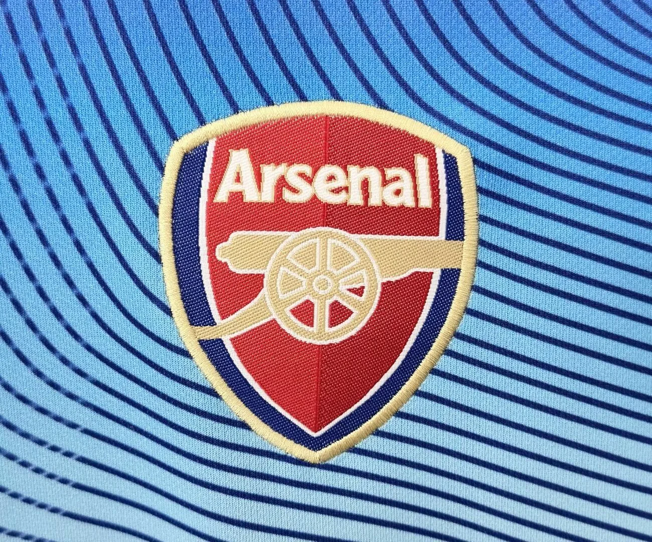 Arsenal Away Retro Jersey 2002/04 - Image 7