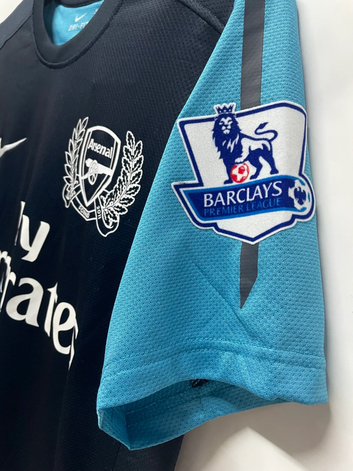 Arsenal Away Retro Jersey 2011/12 - Image 3