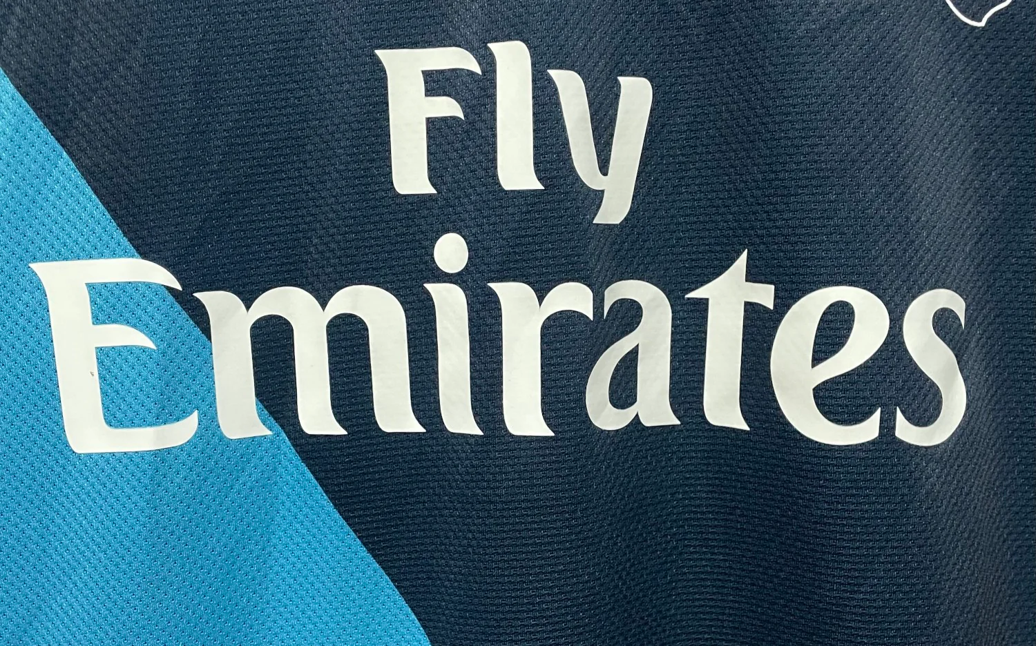 Arsenal Away Retro Jersey 2011/12 - Image 6