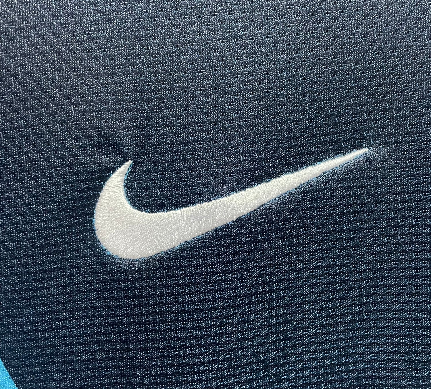 Arsenal Away Retro Jersey 2011/12 - Image 5