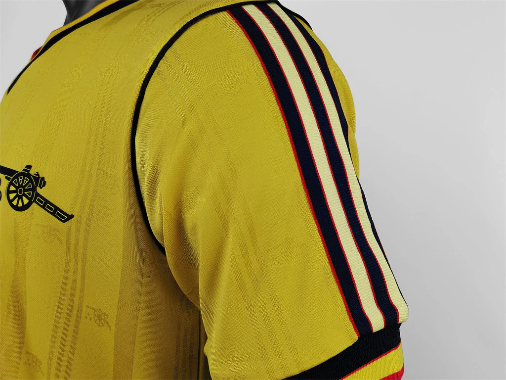 Arsenal Away Retro Jersey 86/88 - Image 4