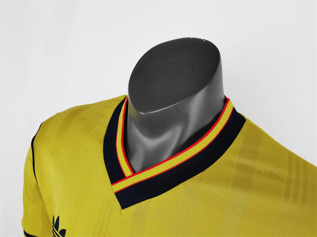 Arsenal Away Retro Jersey 86/88 - Image 8