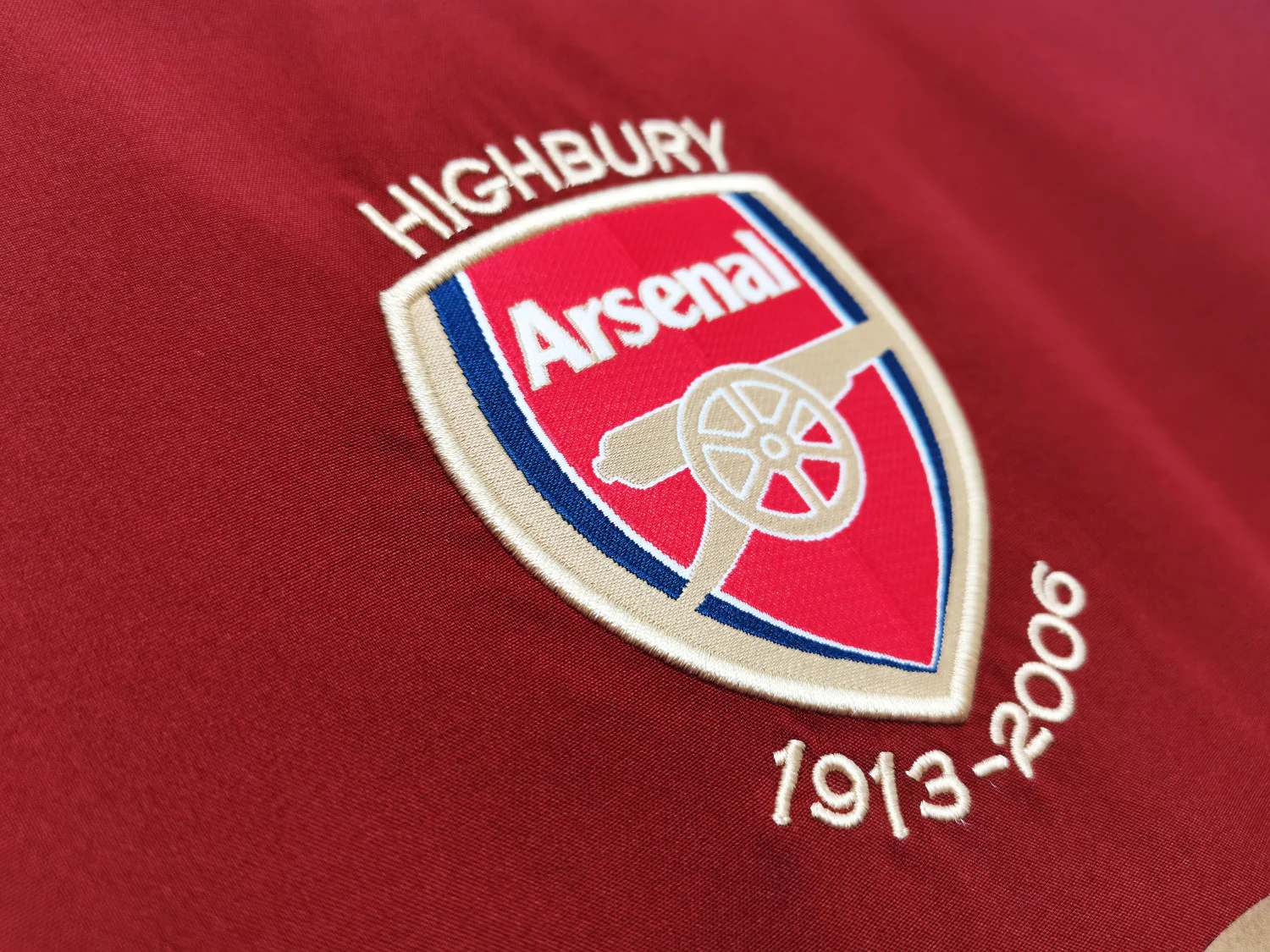 Arsenal Home Long Sleeve Retro Jersey 2005/06 - Image 4