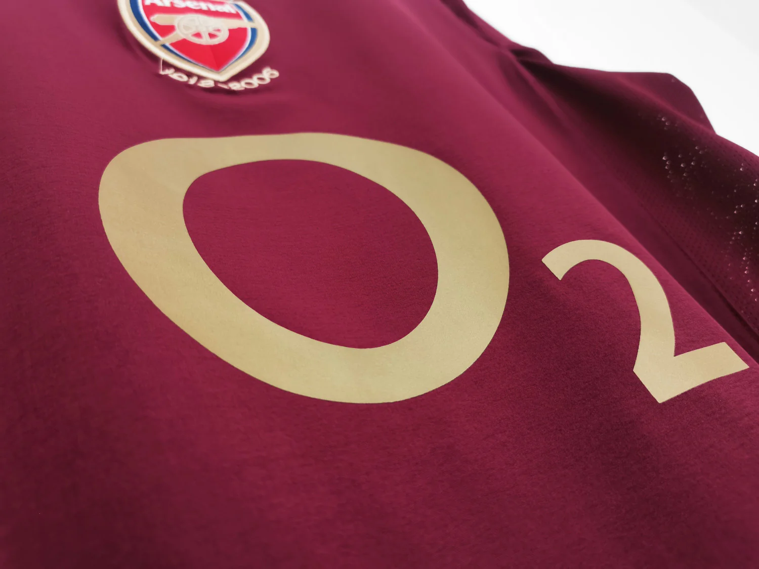 Arsenal Home Retro Jersey 05/06 - Image 6