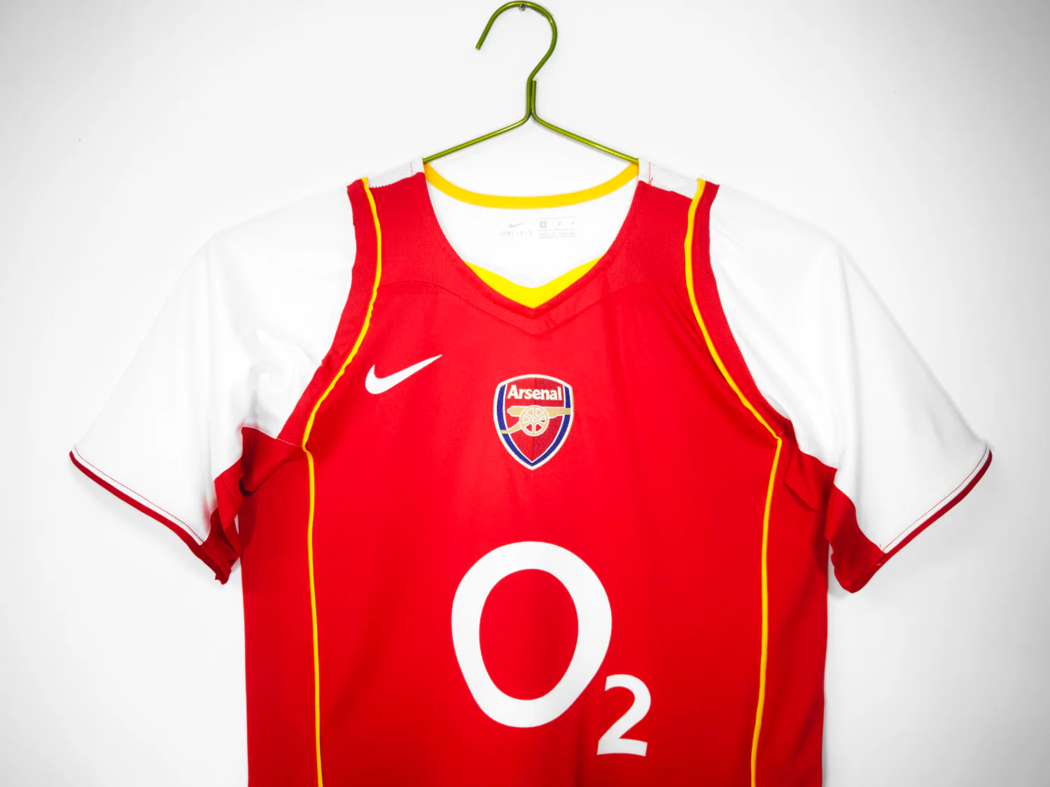 Arsenal Home Retro Jersey 2004/05 - Image 6