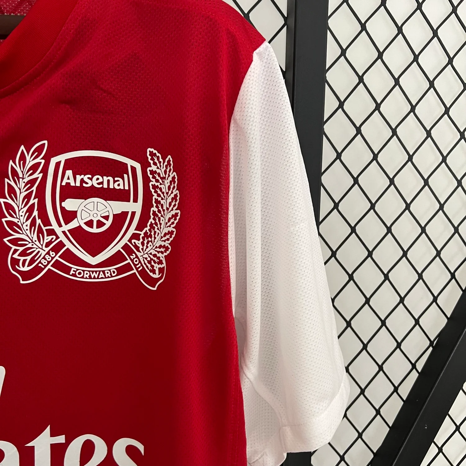 Arsenal Home Retro Jersey 2011/12 - Image 4