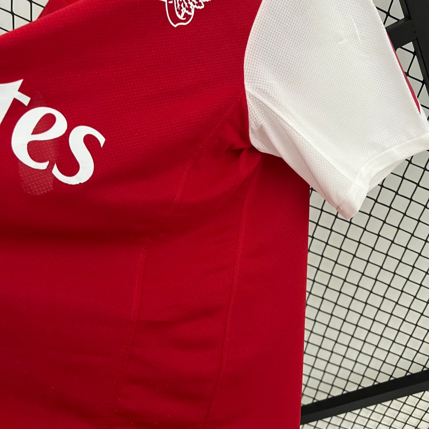 Arsenal Home Retro Jersey 2011/12 - Image 5
