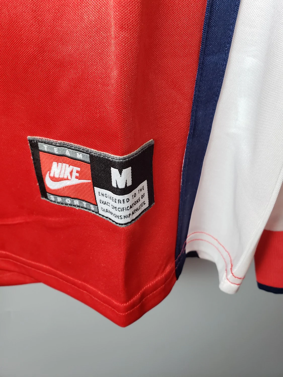 Arsenal Home Retro Long Sleeves Jersey 98/99 - Image 6