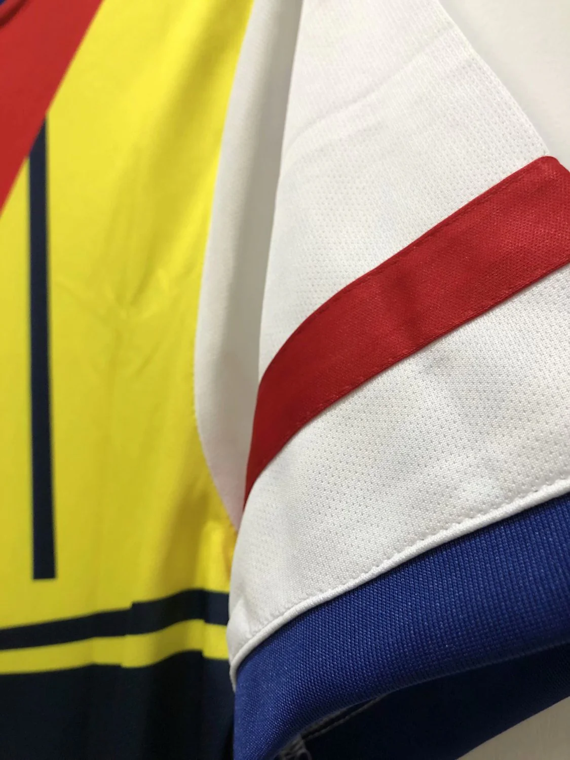 Arsenal Retro Jersey 2014 - Image 10