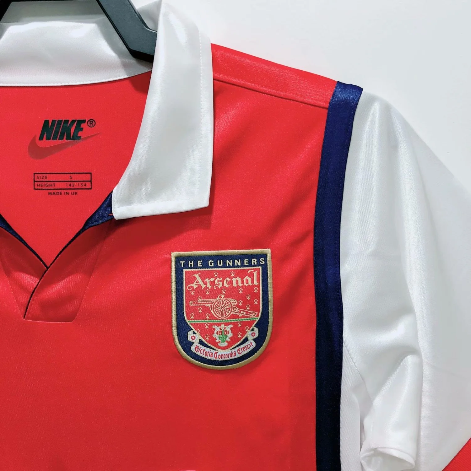 Arsenal Retro Jersey 98/99 - Image 4